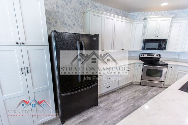 Building Photo - 21748 E Escalante Rd