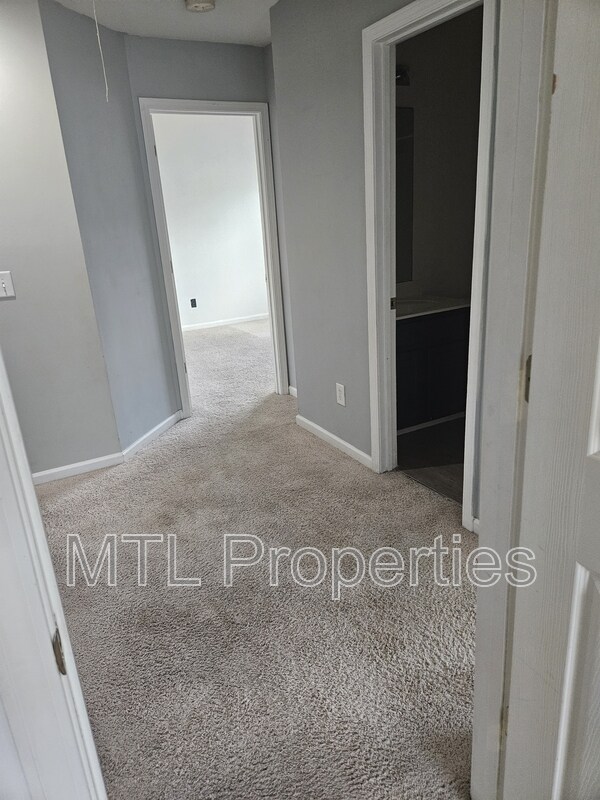 Building Photo - 8716 Berrybrook Ln
