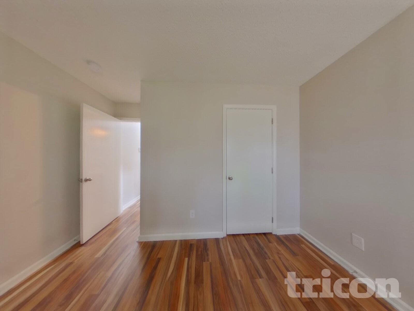 Building Photo - 11006 White Stag Dr