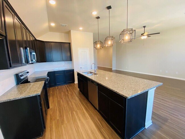 Building Photo - 5205 Leaning Tree