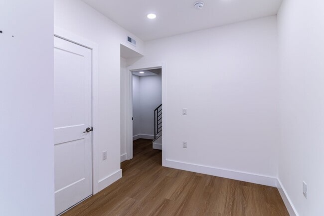 Building Photo - Brand New Construction- Move in Ready