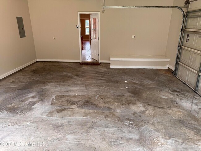 Building Photo - 3803 Lake Village Cove