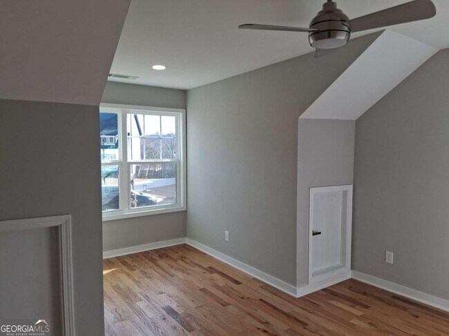 Building Photo - 3185 Tackett Rd