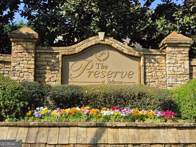 Building Photo - 94 Courtland Dr