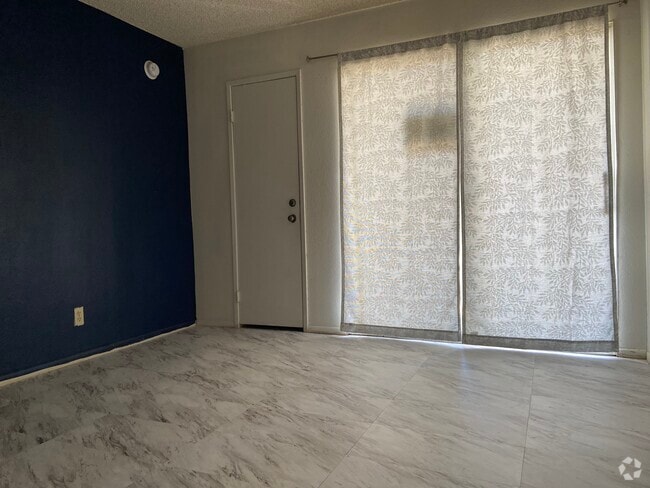 Building Photo - 9645 Spyglass Ave