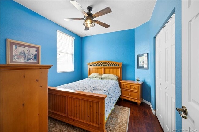 Building Photo - 691 SW Glen Crest Way