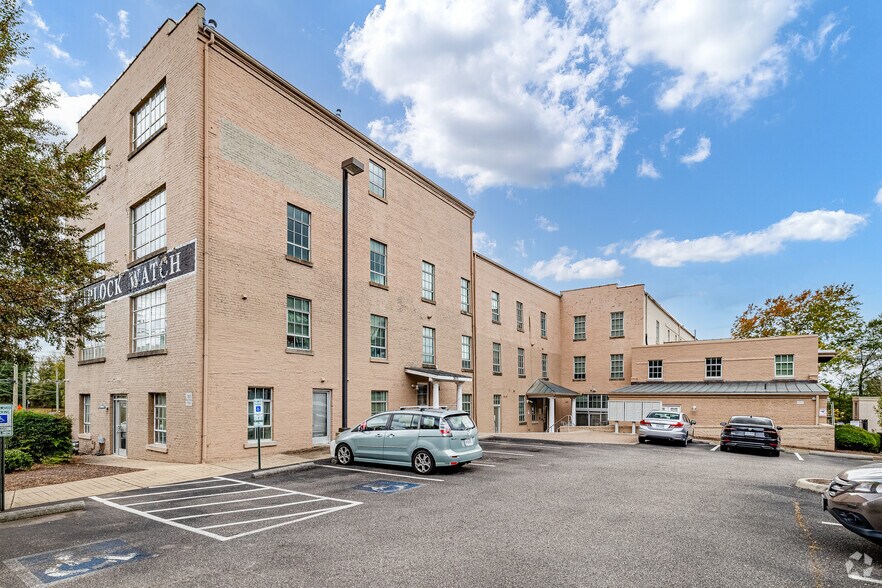 Primary Photo - The Lofts at Shiplock Watch