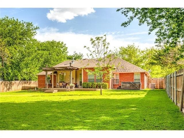 Building Photo - 231 E Vine St