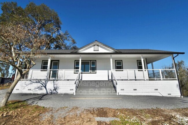 Building Photo - 510 Fairview Ct