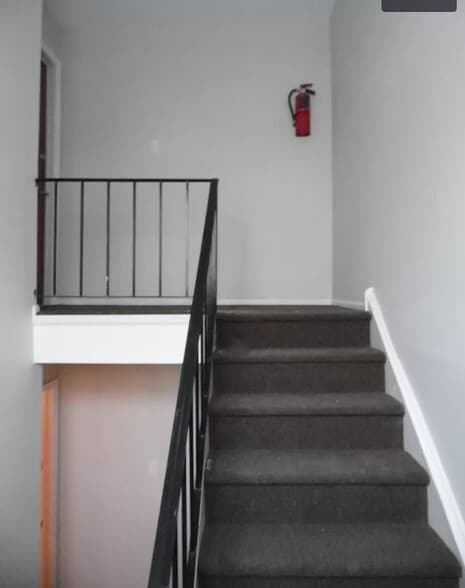 2nd Floor Steps - 312 Birch Dr