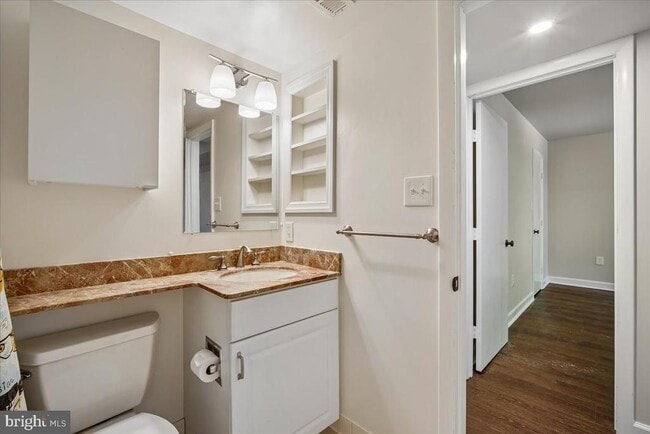 Building Photo - 9907 Blundon Dr