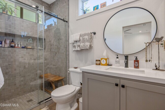 Building Photo - 313 Raymond St