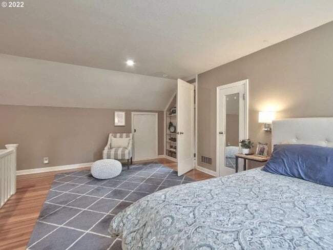Building Photo - Gorgeous Modern Home Ready to Rent!