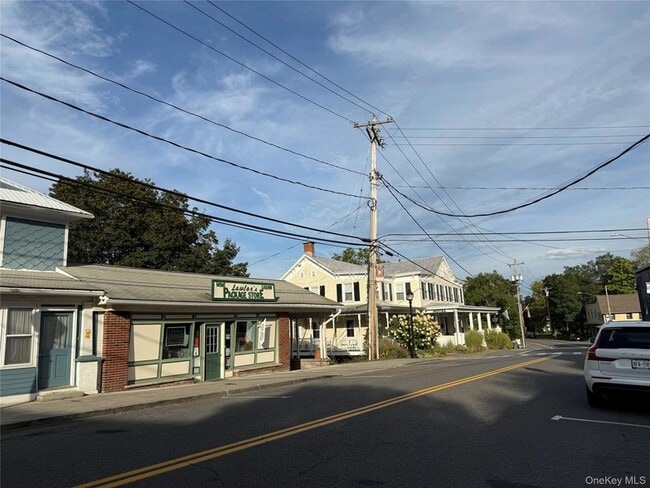 Building Photo - 26 Main St