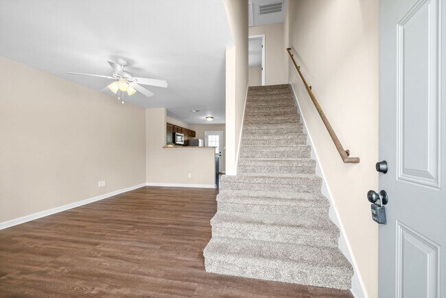 Interior Photo - Rowand Ct - 310