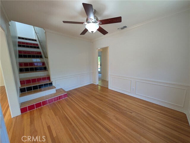 Building Photo - 582 N Sunnyslope Ave
