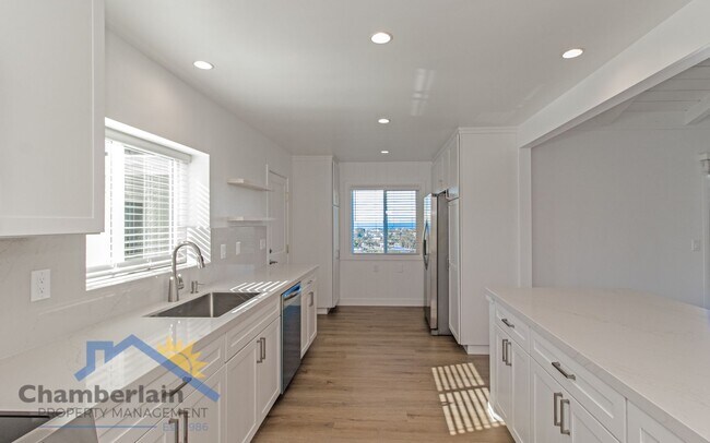 Building Photo - Spectacular View from this Single Story Home!