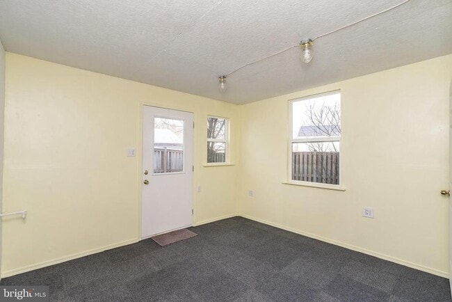 Building Photo - 1402 Spring Plow Ct