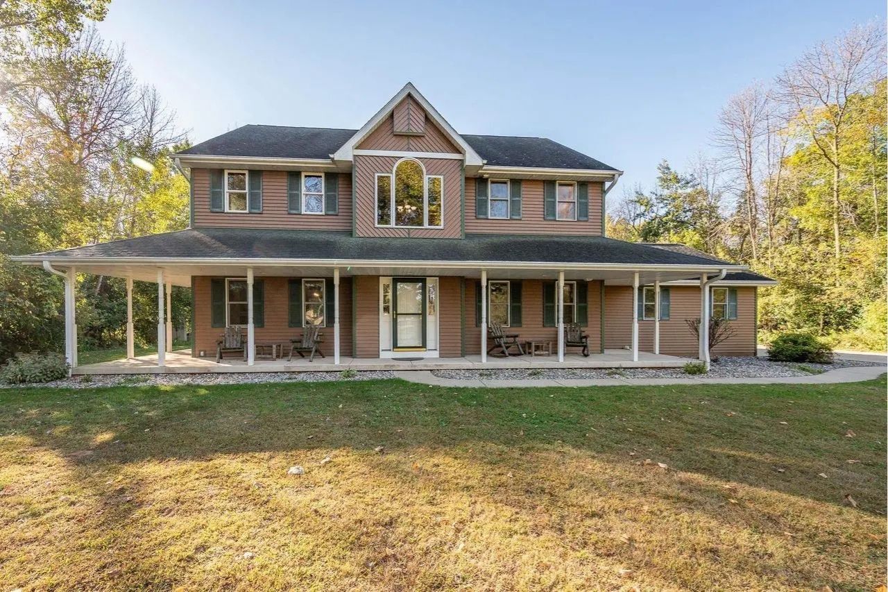 Building Photo - 969 Riverside Dr