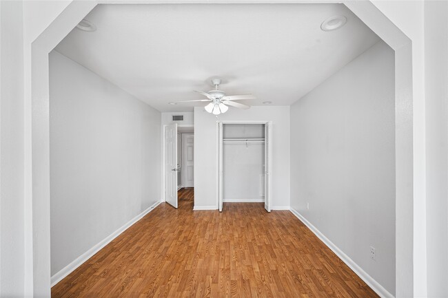 Building Photo - 12633 Memorial Dr