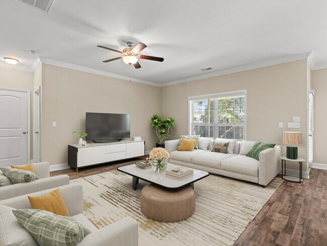 Building Photo - 114 Summer Pointe Ln NW