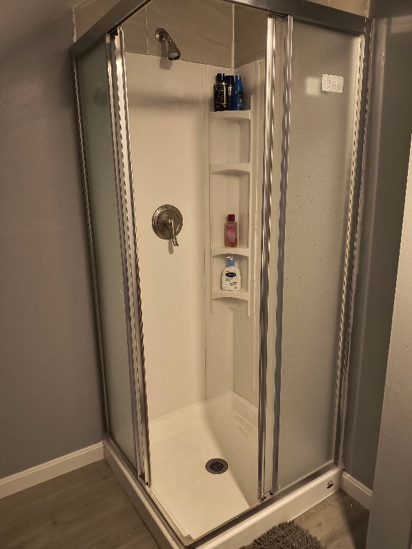 Building Photo - 161 Lynch St