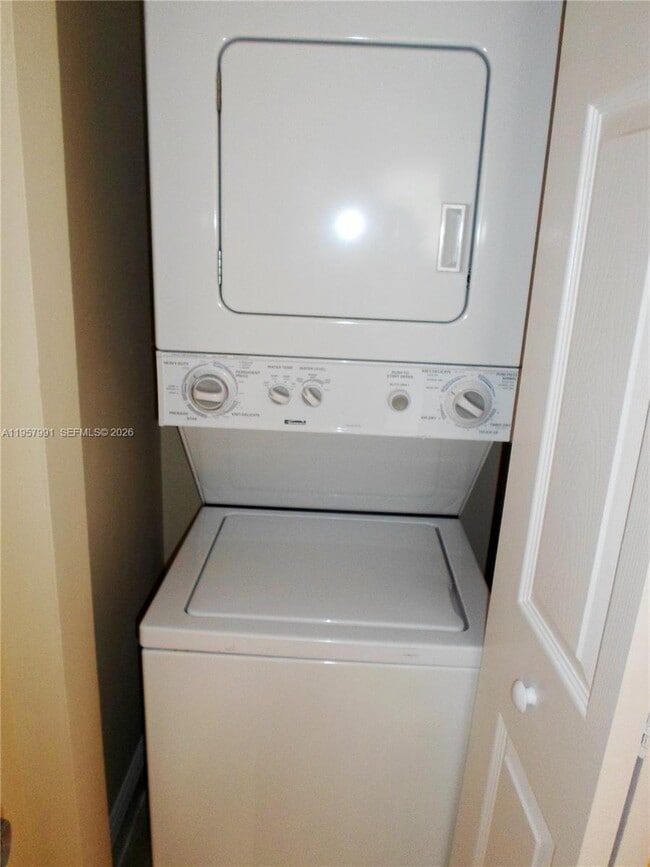 Building Photo - 4055 W McNab Rd