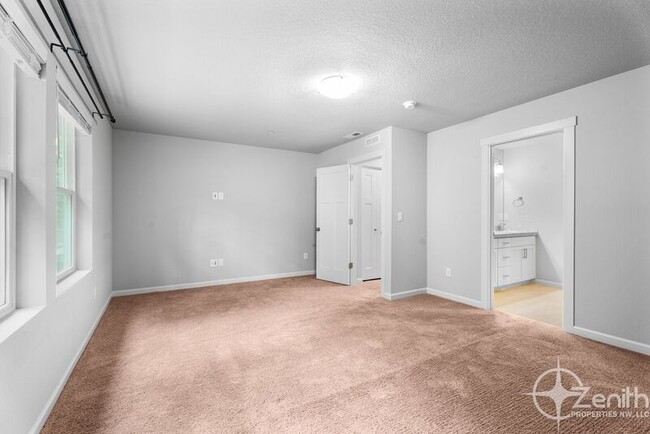 Building Photo - 4117 S Cyn Vw Cir