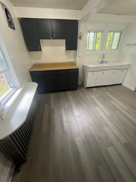 Building Photo - 485 Hillside Ave