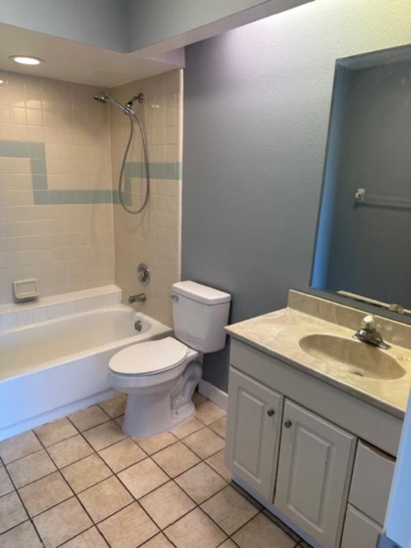 Building Photo - 242 Dawn Ct