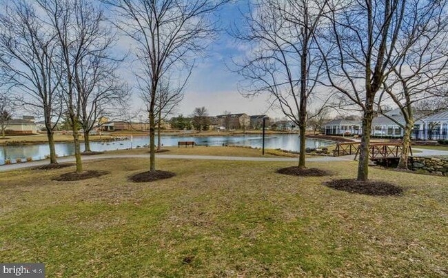 Building Photo - 2440 Blue Spring Ct