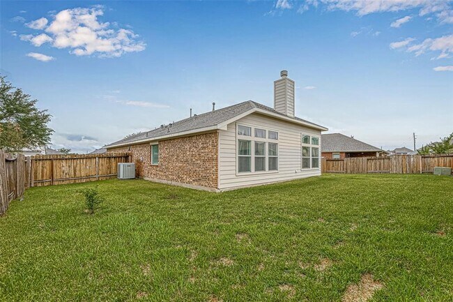 Building Photo - 3618 Hera Dr