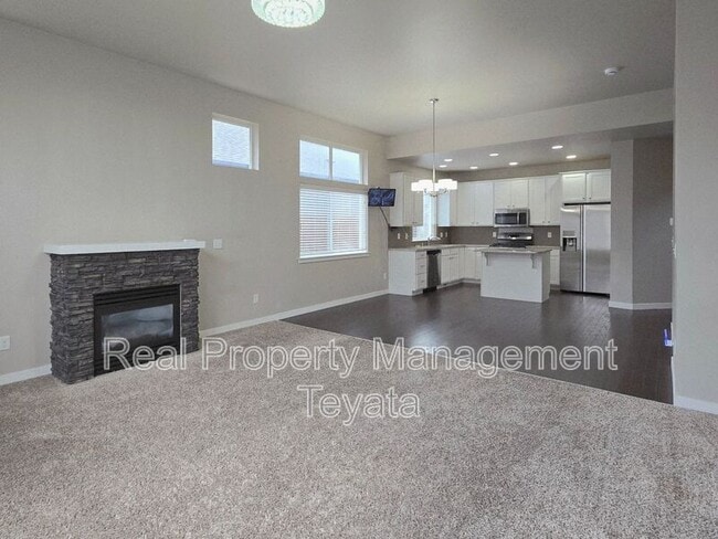 Building Photo - 4746 Hadley St