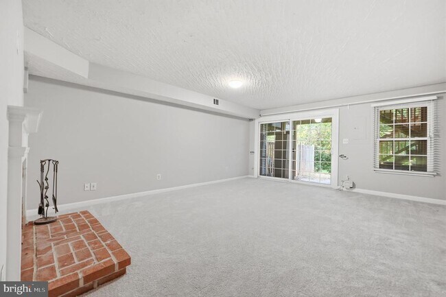 Building Photo - 12109 Wedgeway Ct