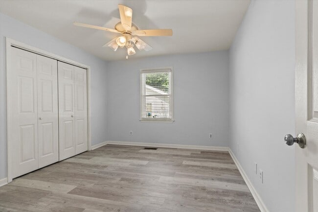 Building Photo - Great location in Five Points Area!