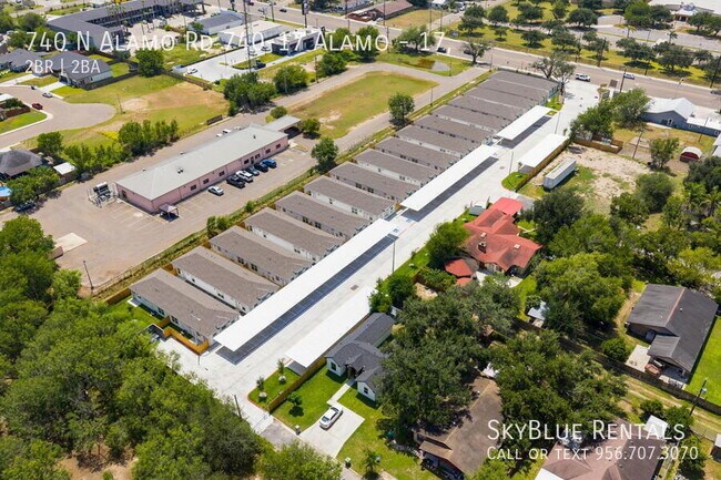 Building Photo - 740 N Alamo Rd