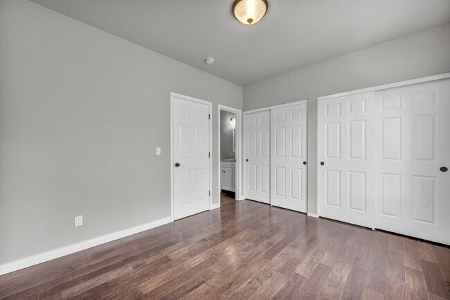 Building Photo - 4360 Great Falls Loop