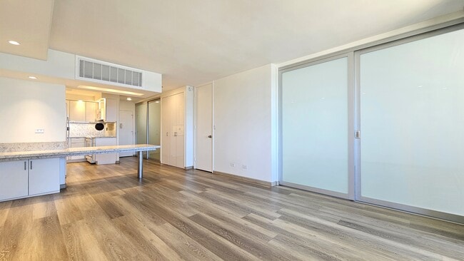 Building Photo - 1676 Ala Moana Blvd