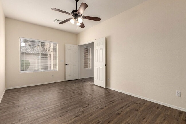 Building Photo - 4618 E Brilliant Sky Dr