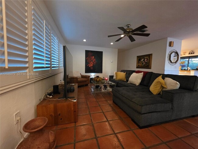 Building Photo - 9860 SW 140th St
