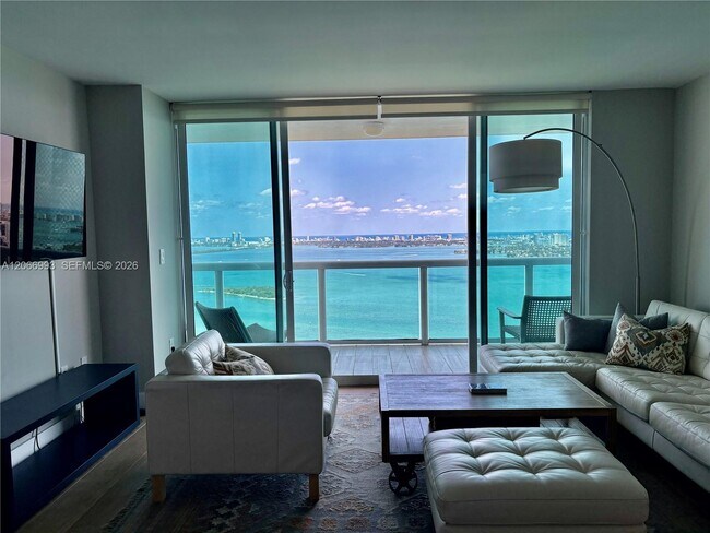 Building Photo - 1800 N Bayshore Dr