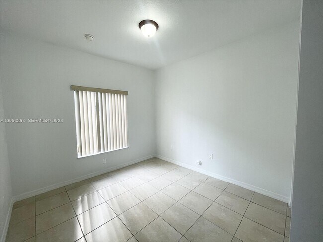 Building Photo - 13421 SW 280th Terrace