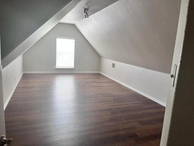 Building Photo - 1150 Arbor Knot Dr