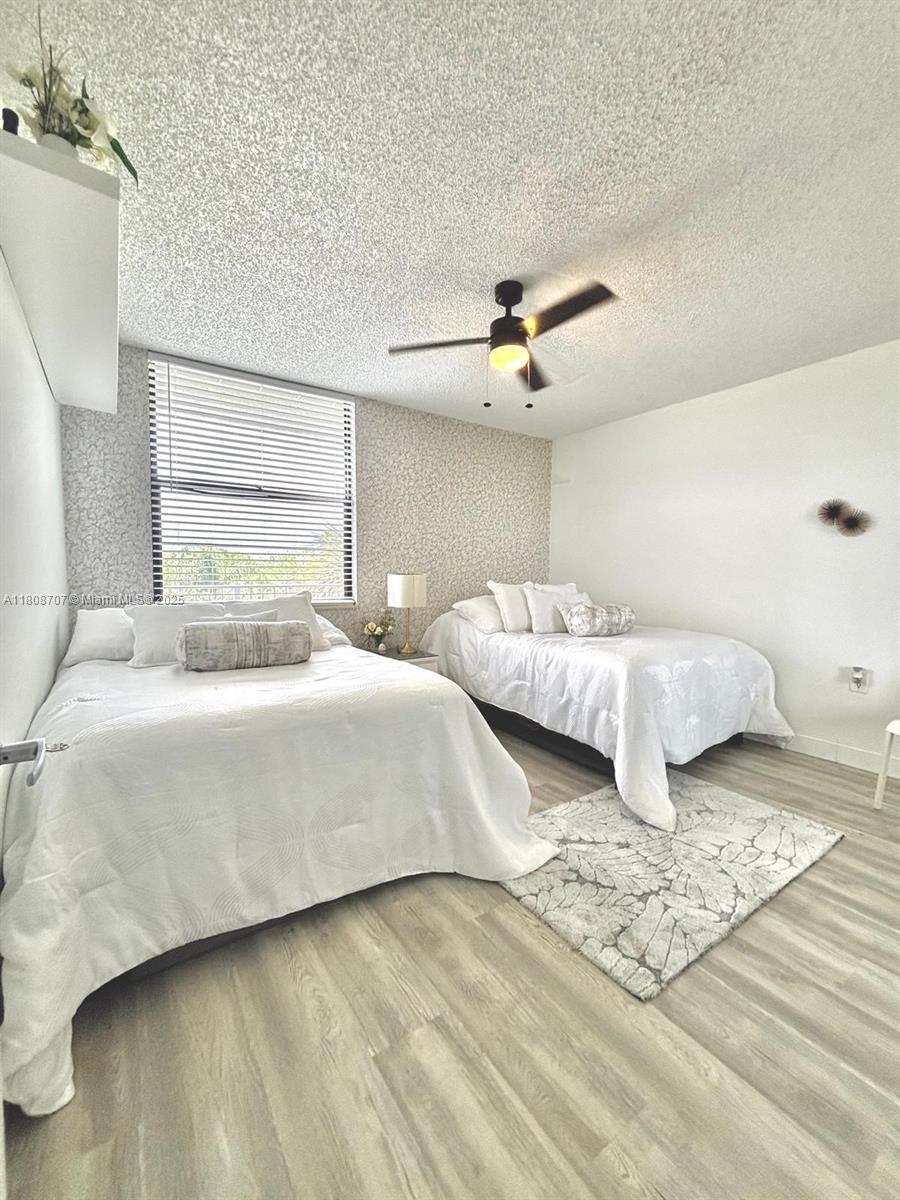 Building Photo - 1528 Whitehall Dr