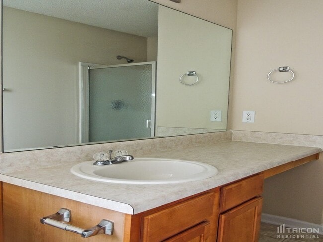 Building Photo - 5003 Serenity Point Ln