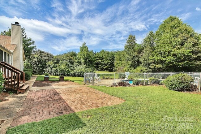 Building Photo - 155 Sunfish Dr