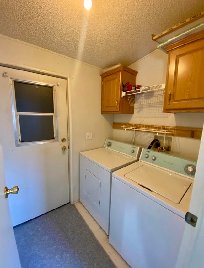 Building Photo - 251 3rd St