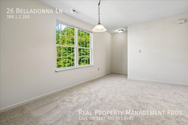 Building Photo - 26 Belladonna Ln
