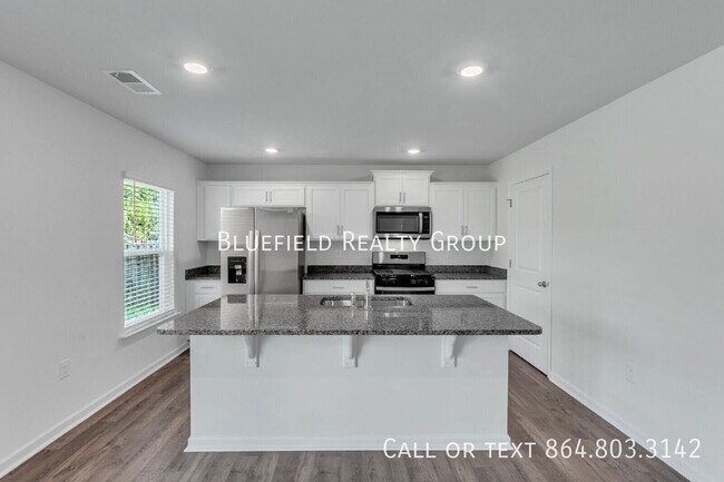 Building Photo - 107 Ashwood Wy