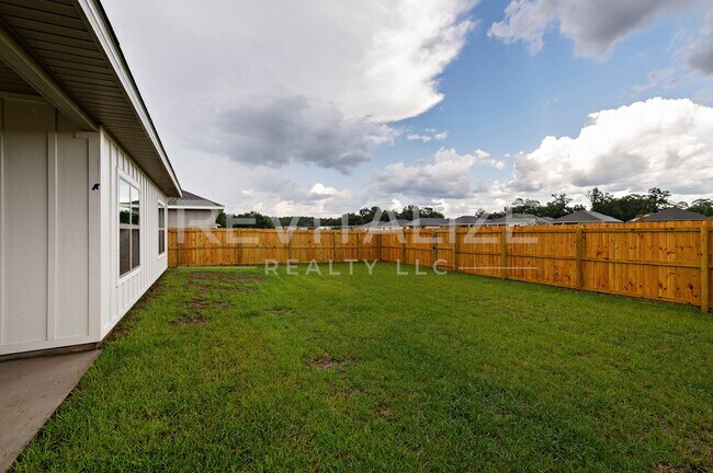 Building Photo - 14567 Dayton Cir